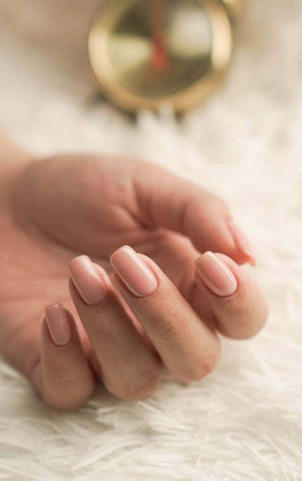 Comment Entretenir et Renforcer ses Ongles Naturels ou Artificiels ?